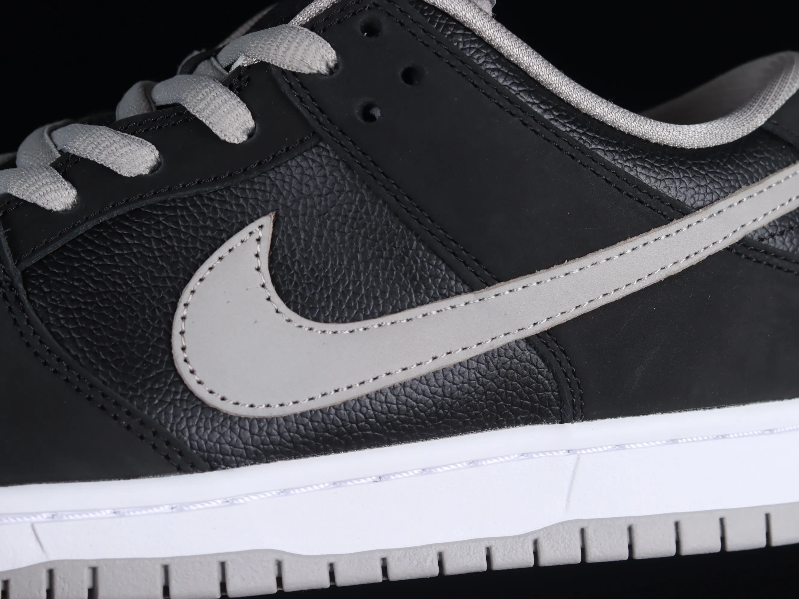All Categories Nk SB Dunk Series Nk SB Dunk Low Low-top sneakers M version Nk SB Dunk Low J-Pack "Shadow" first layer shadow gray SB low-top casual sports skateboard shoes BQ6817-007